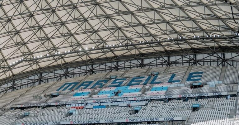 RC Lens, OM : Mercato et le père de ce joueur veut l'envoyer au Barça ! RC Lens, OM : Mercato et le père de ce joueur veut l'envoyer au Barça ! | OM Mercato